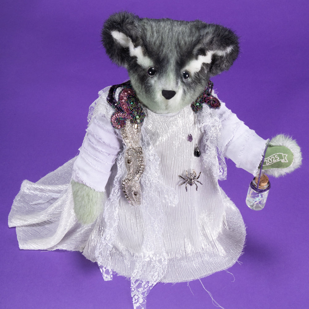 Merrythought Mount Everest Bear 限定版 15 In. Limited Edition Bride of Frankenbear – Vermont Teddy Bear